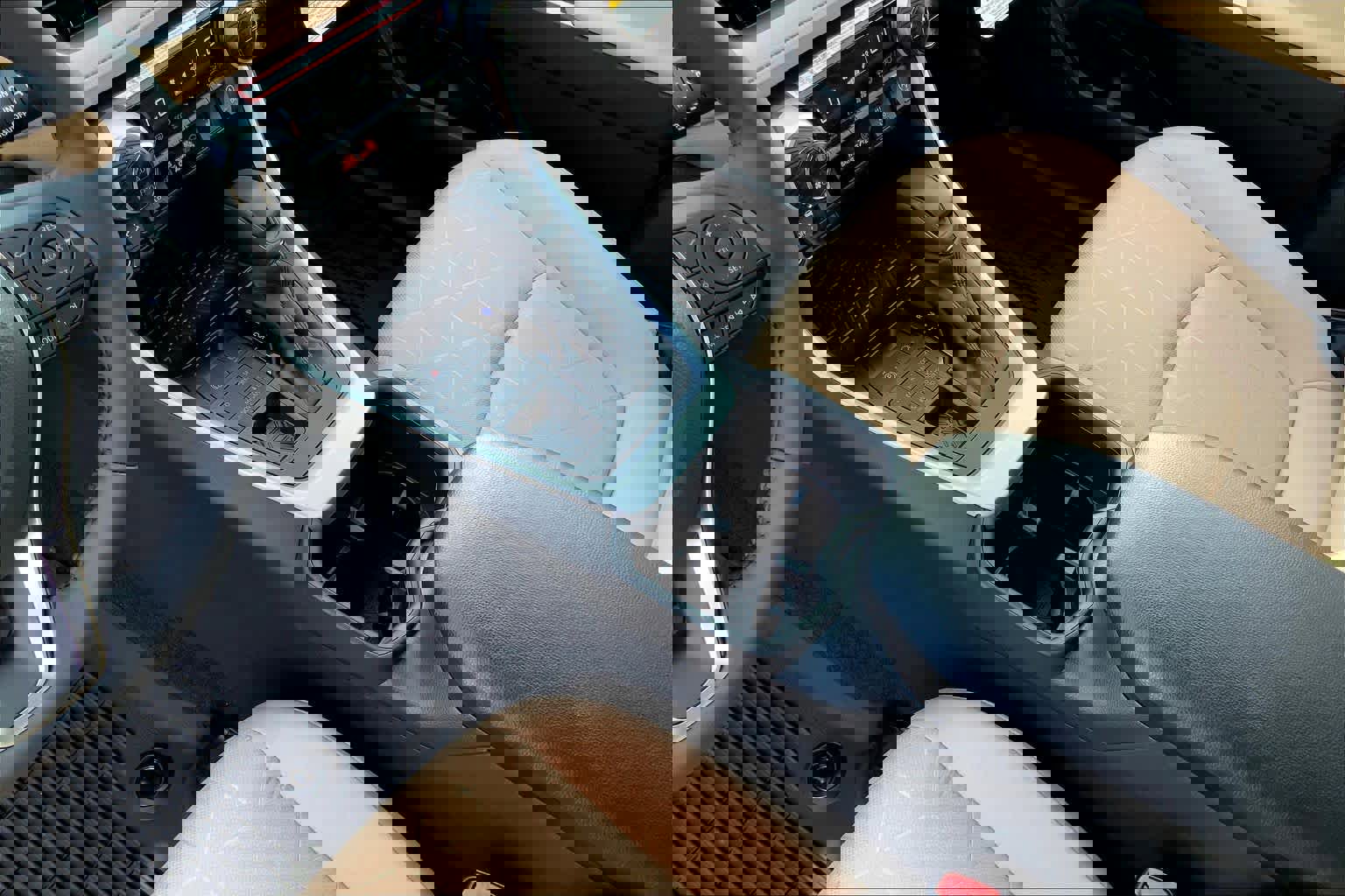 New 2025 Toyota RAV4 XLE image 7