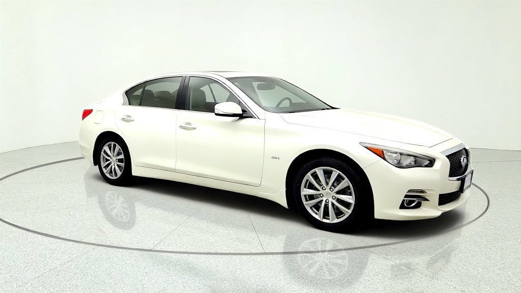 Used 2016 INFINITI Q50 Premium w/ 2.0T Premium Plus Package AWD/4WD image 3