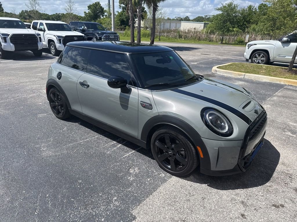 Used 2023 MINI Cooper S image 4