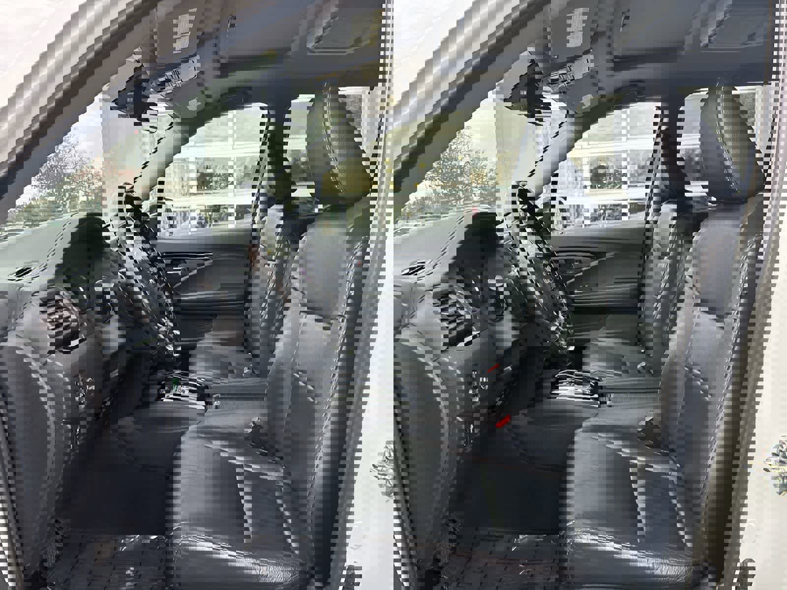 Used 2020 Honda Pilot Touring image 7