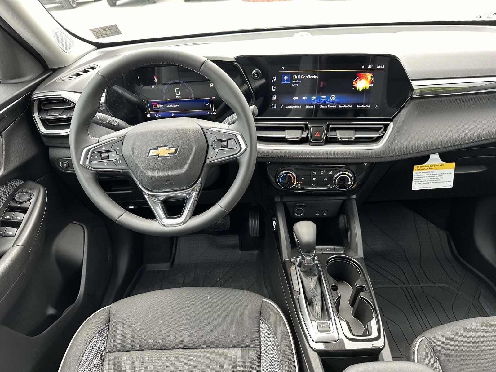 New 2025 Chevrolet TrailBlazer LT w/ LT Cold Weather Package image 2