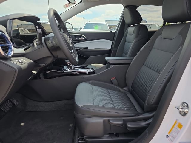 New 2026 Chevrolet Trax LT w/ LT Convenience Package FWD image 10