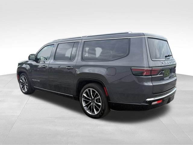 Used 2024 Jeep Wagoneer L Series III w/ Premium Group I AWD/4WD image 2