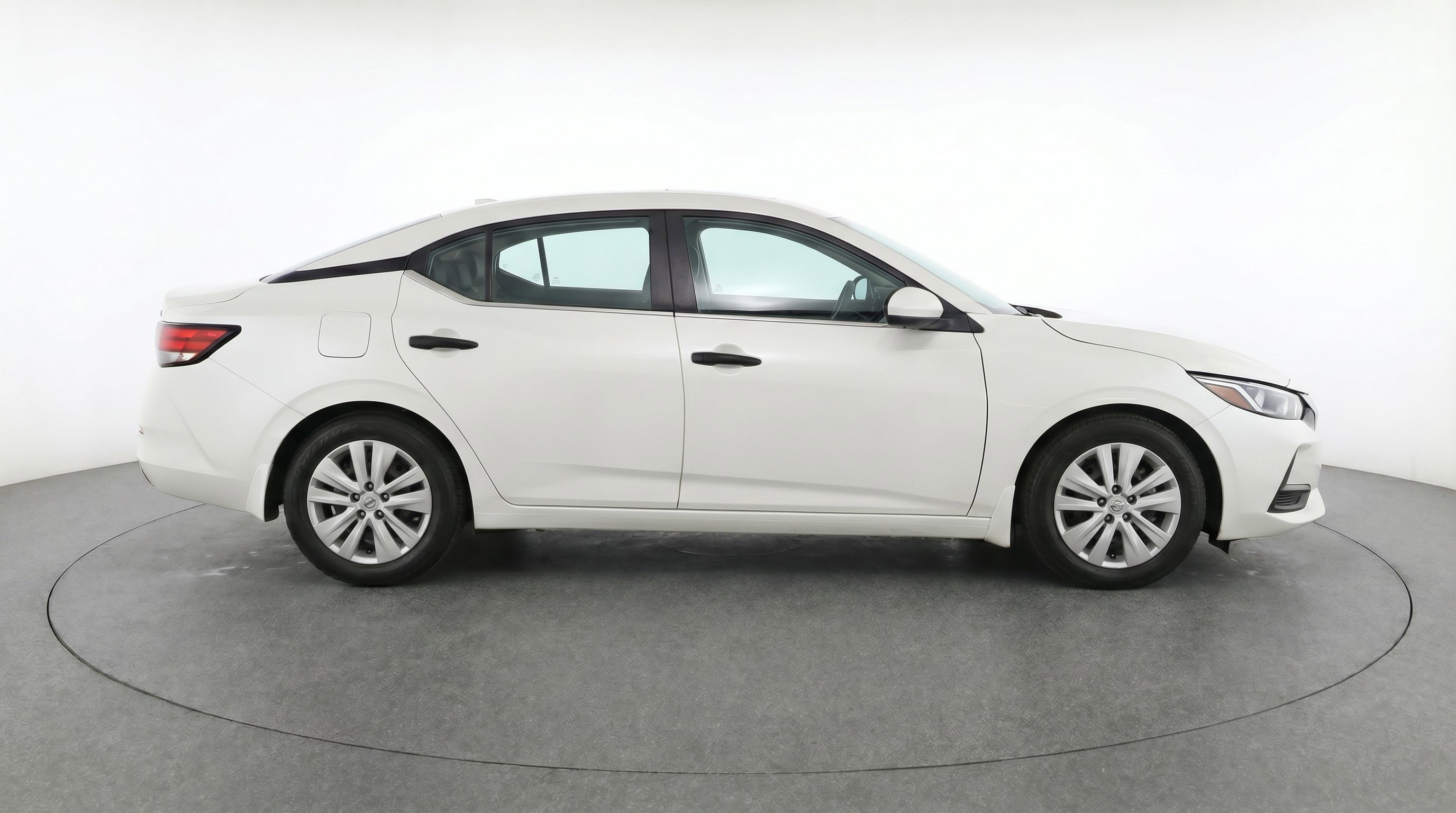Used 2024 Nissan Sentra S image 11