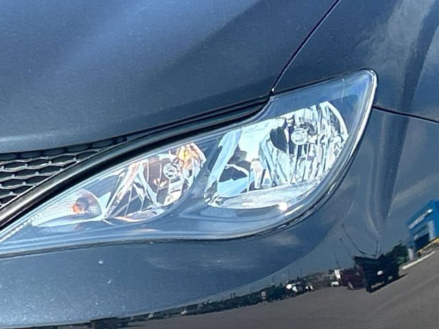 Used 2023 Chrysler Voyager LX FWD image 10