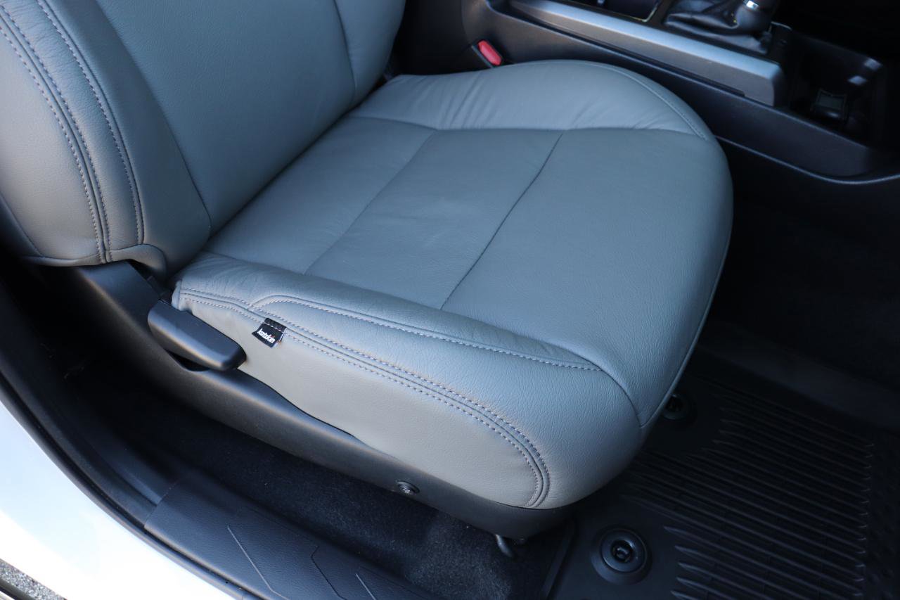 Used 2018 Toyota Tacoma TRD Sport image 29