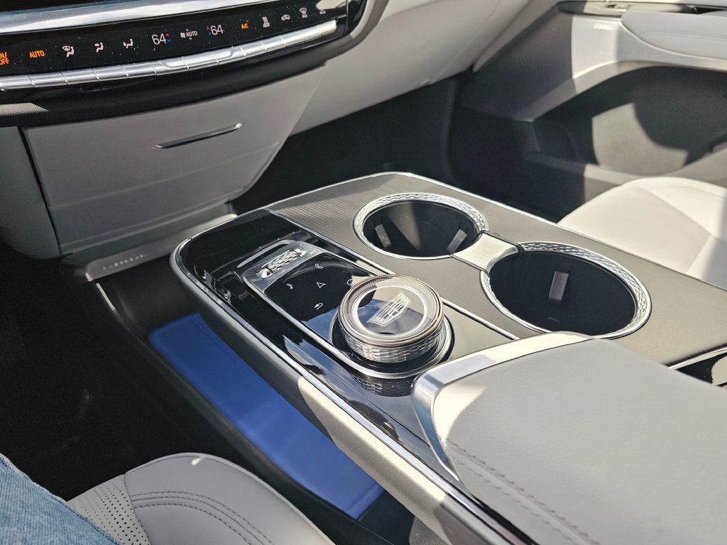 Certified 2024 Cadillac Lyriq Sport AWD/4WD image 29