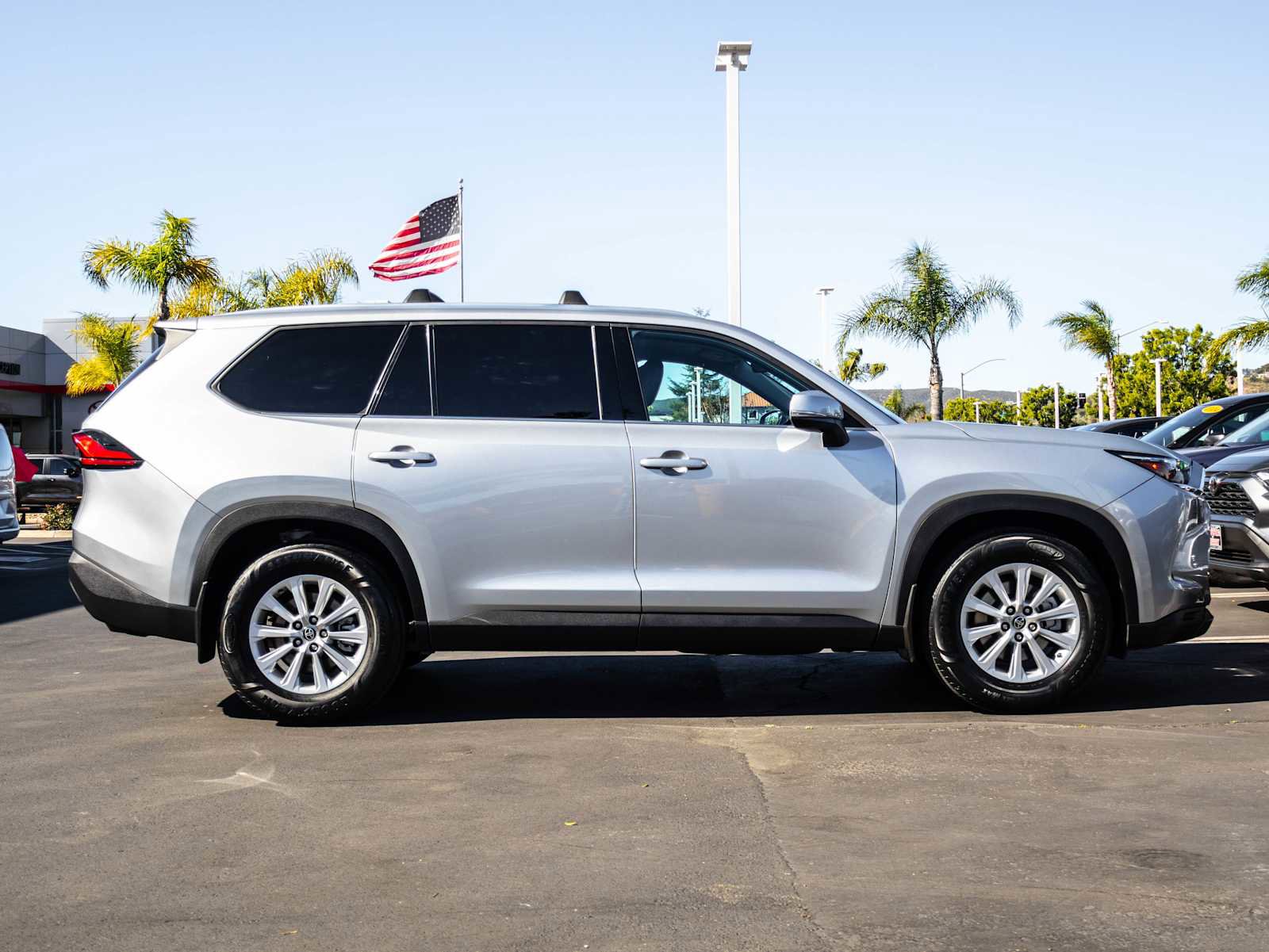 Certified 2024 Toyota Grand Highlander XLE image 11
