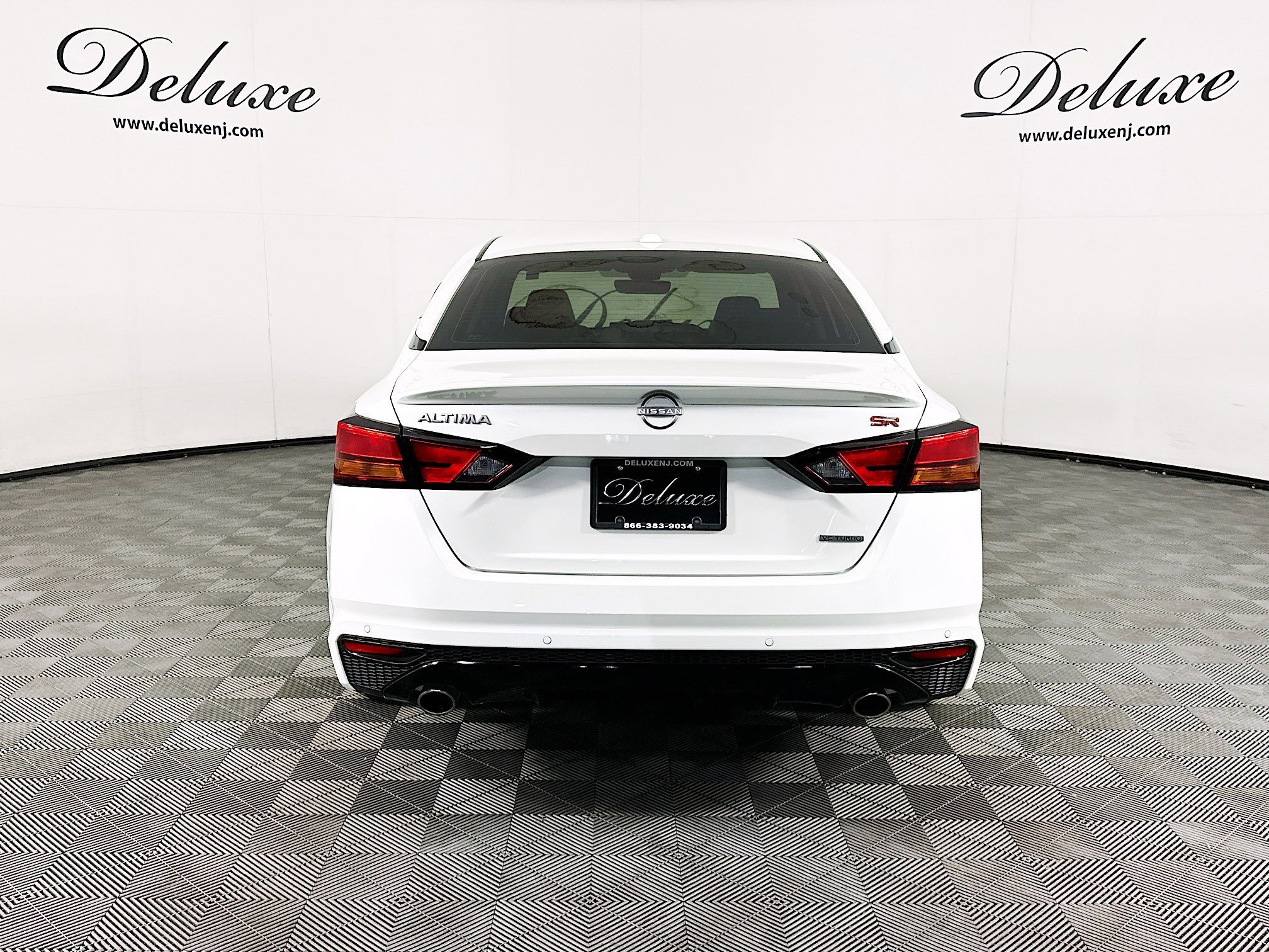 Used 2024 Nissan Altima 2.0 SR image 5