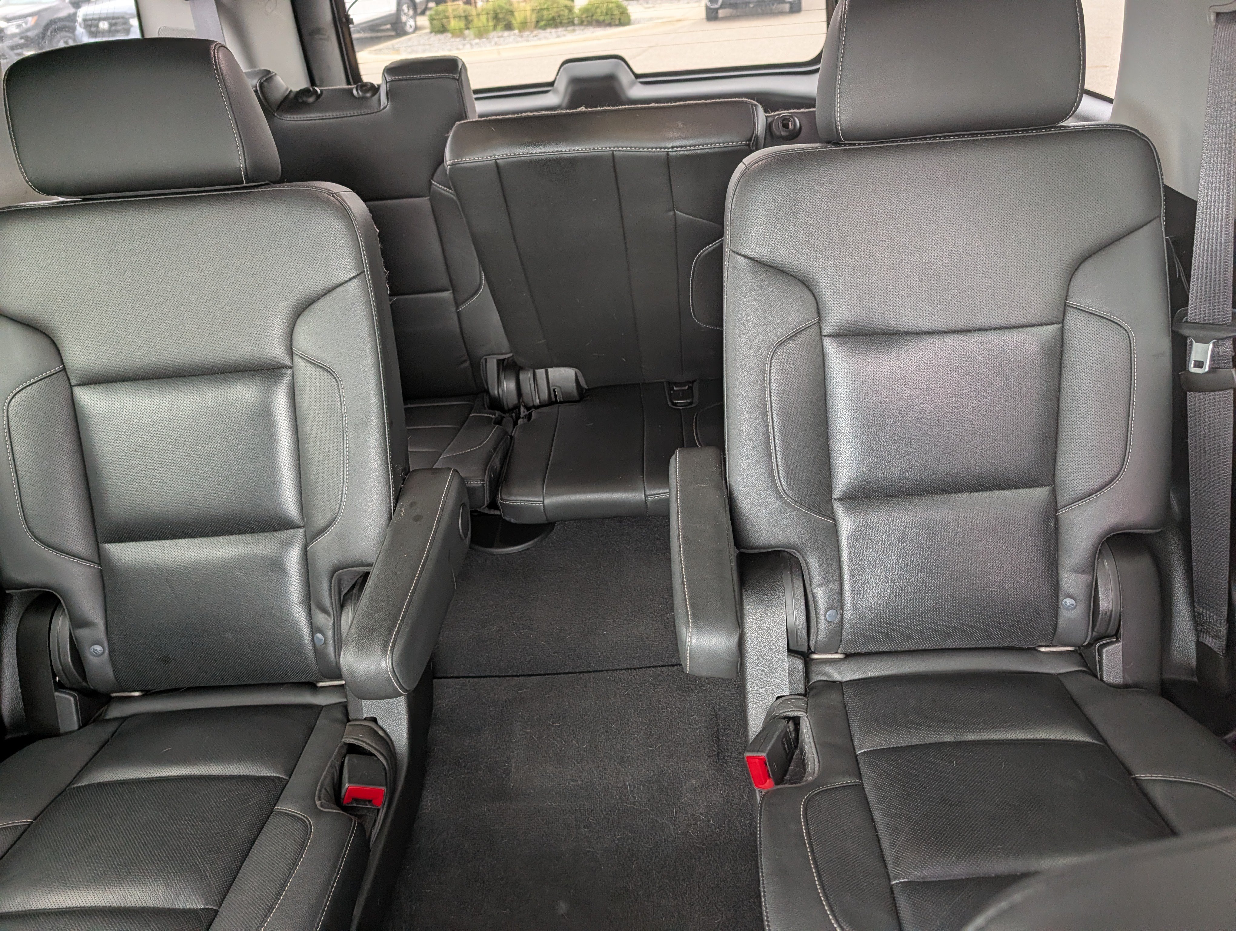 Used 2020 Chevrolet Tahoe Premier AWD/4WD image 13