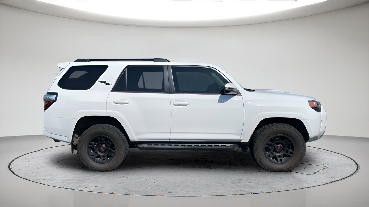 Certified 2023 Toyota 4Runner TRD Off-Road Premium w/ Moonroof Package AWD/4WD image 2