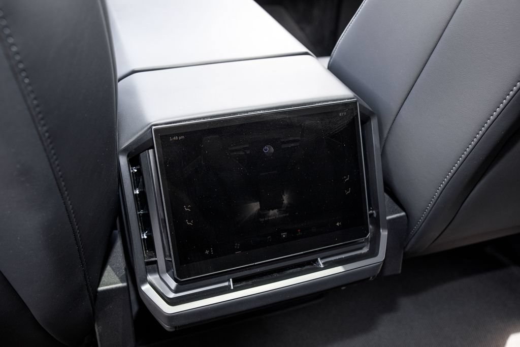 Used 2025 Tesla Cybertruck AWD Crew Cab image 19