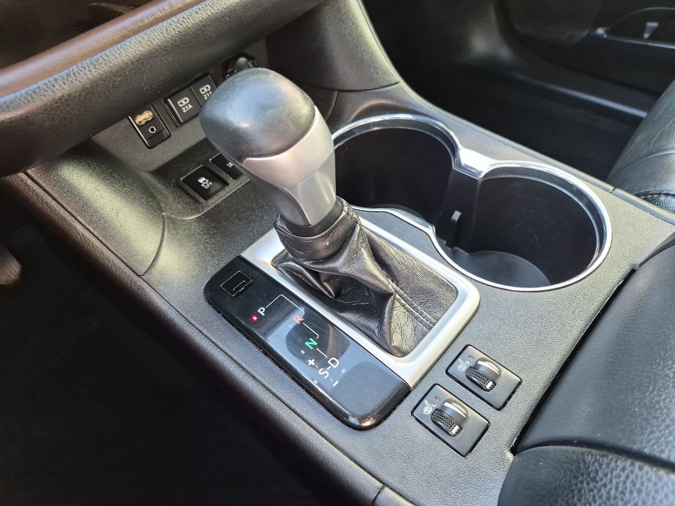 Used 2019 Toyota Highlander XLE AWD/4WD image 29