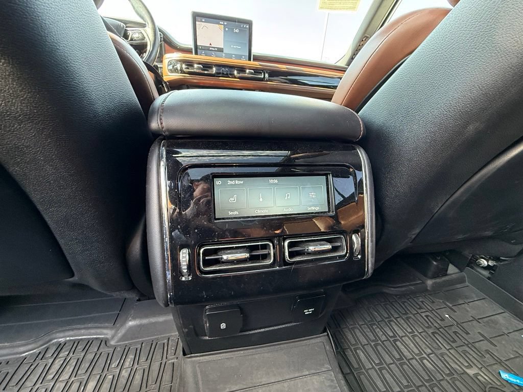 Used 2020 Lincoln Aviator Reserve w/ Equipment Group 202A AWD/4WD image 17