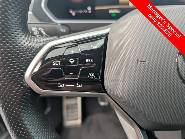 Used 2023 Volkswagen Tiguan SE R-Line AWD/4WD image 17