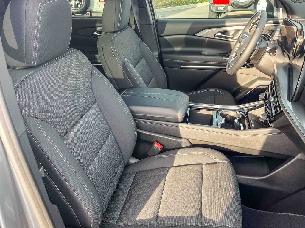 New 2026 Chevrolet Traverse LT w/ Enhanced Driving Package image 15