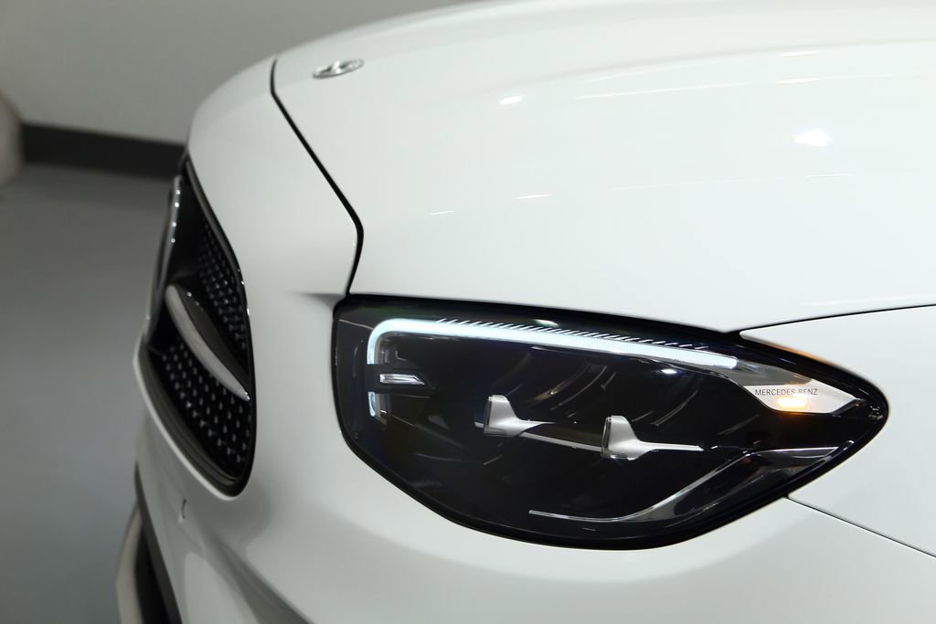 Certified 2023 Mercedes-Benz E 350 4MATIC Sedan image 17