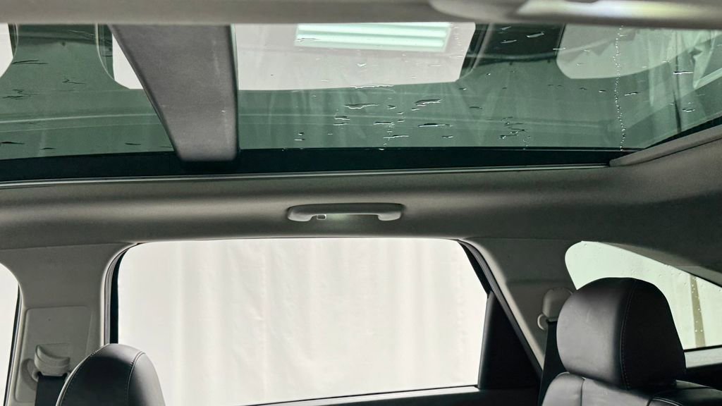 Used 2023 Kia Sorento SX image 37