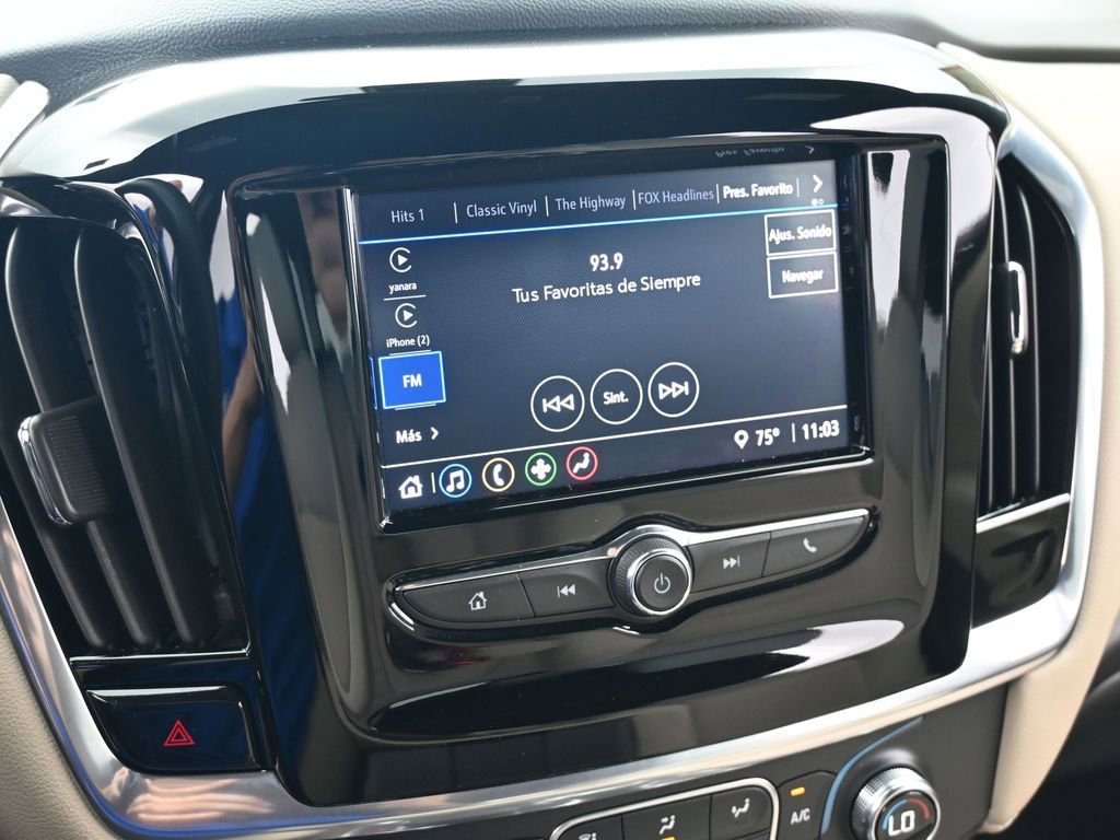 Used 2022 Chevrolet Traverse LS image 20