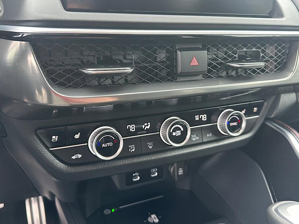 Certified 2025 Acura ADX A-Spec image 30