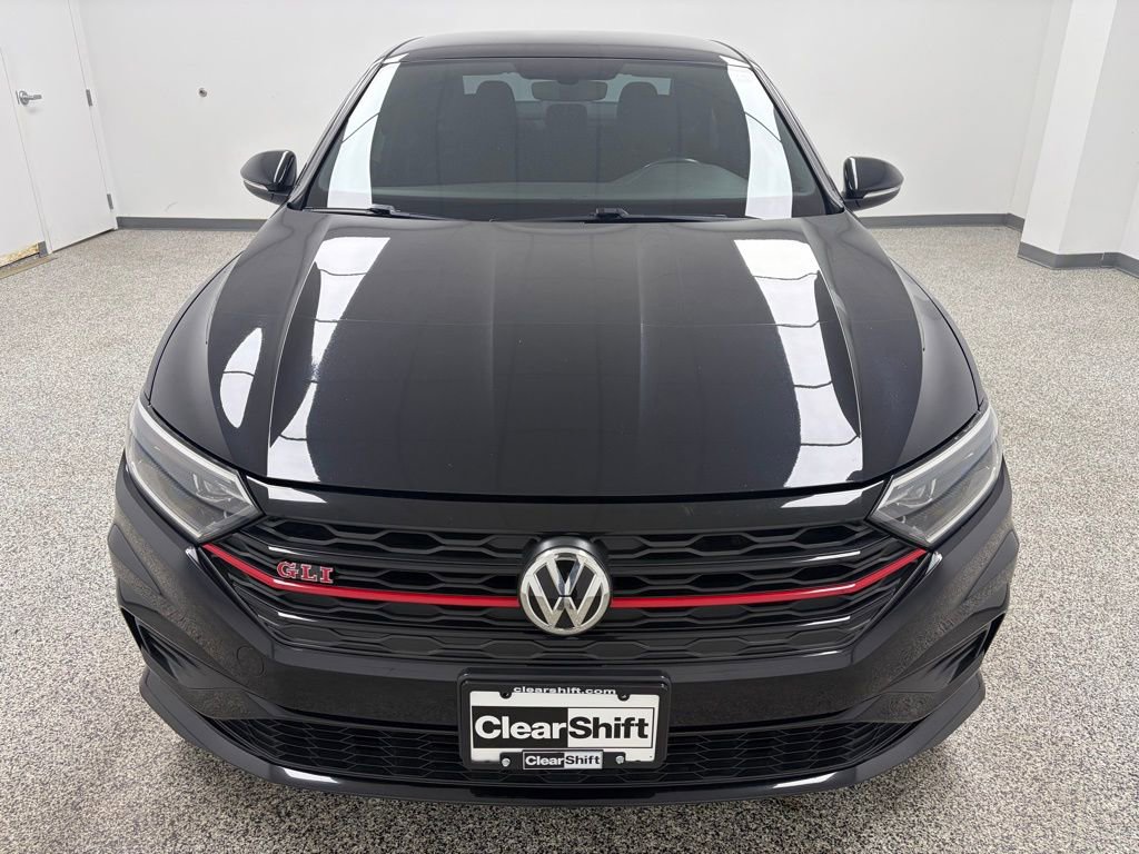 Used 2019 Volkswagen Jetta GLI image 2