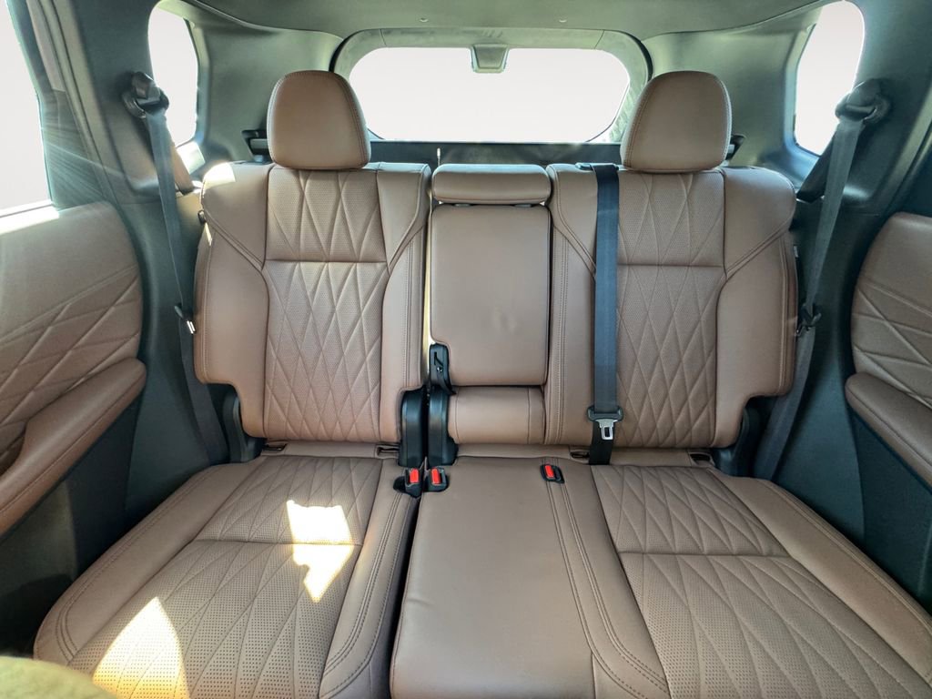 New 2026 Mitsubishi Outlander SEL image 13