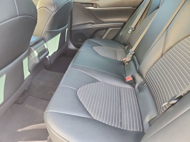 Used 2021 Toyota Camry SE FWD image 21