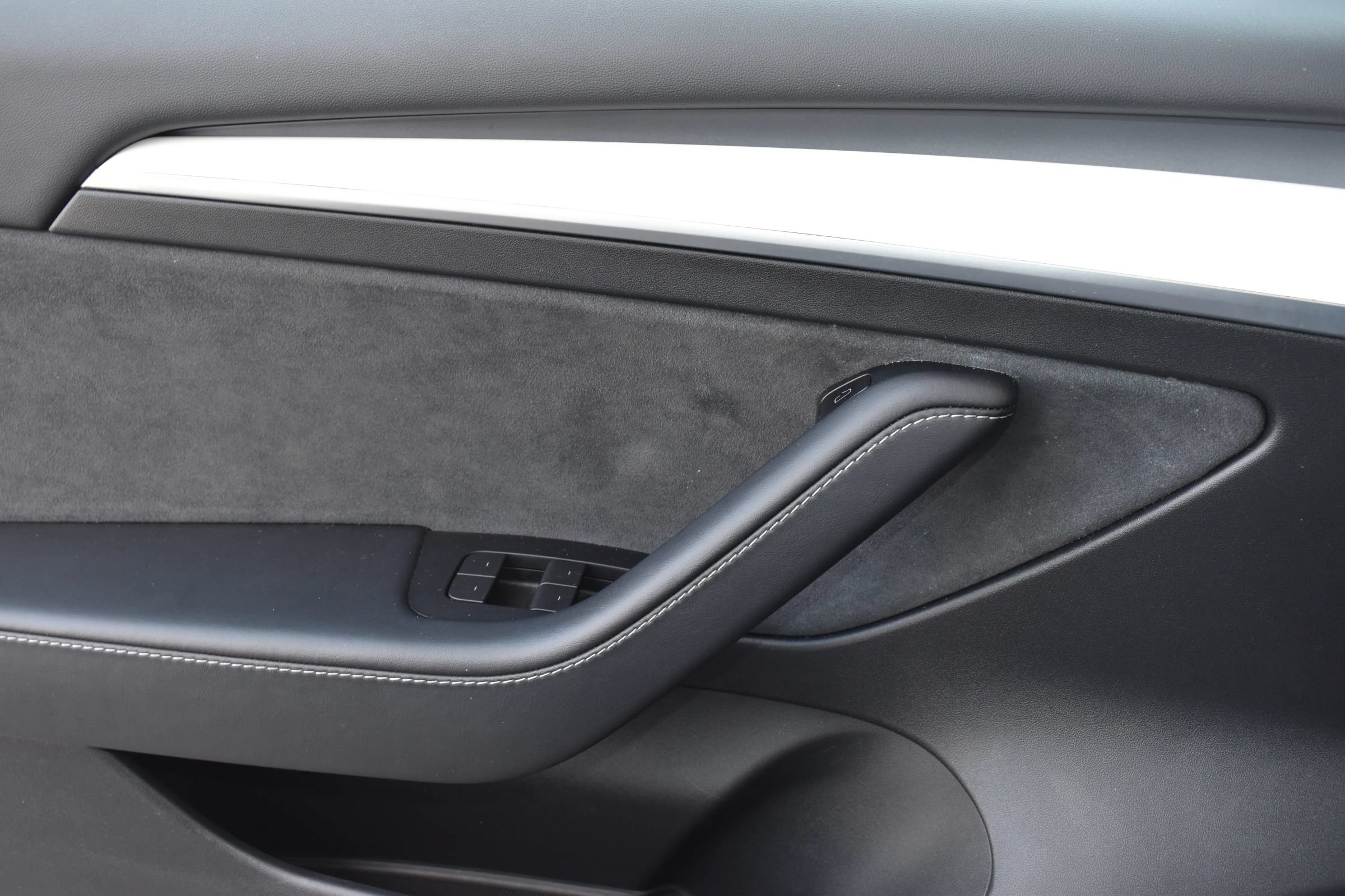 Used 2023 Tesla Model 3 Standard Range RWD image 13
