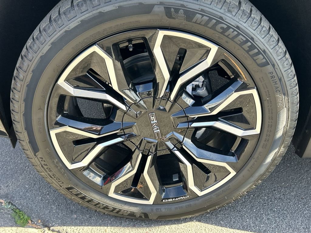 New 2025 GMC Sierra EV Denali image 33