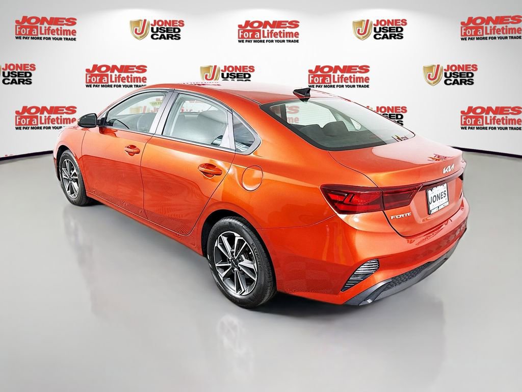 Used 2023 Kia Forte LXS FWD image 2