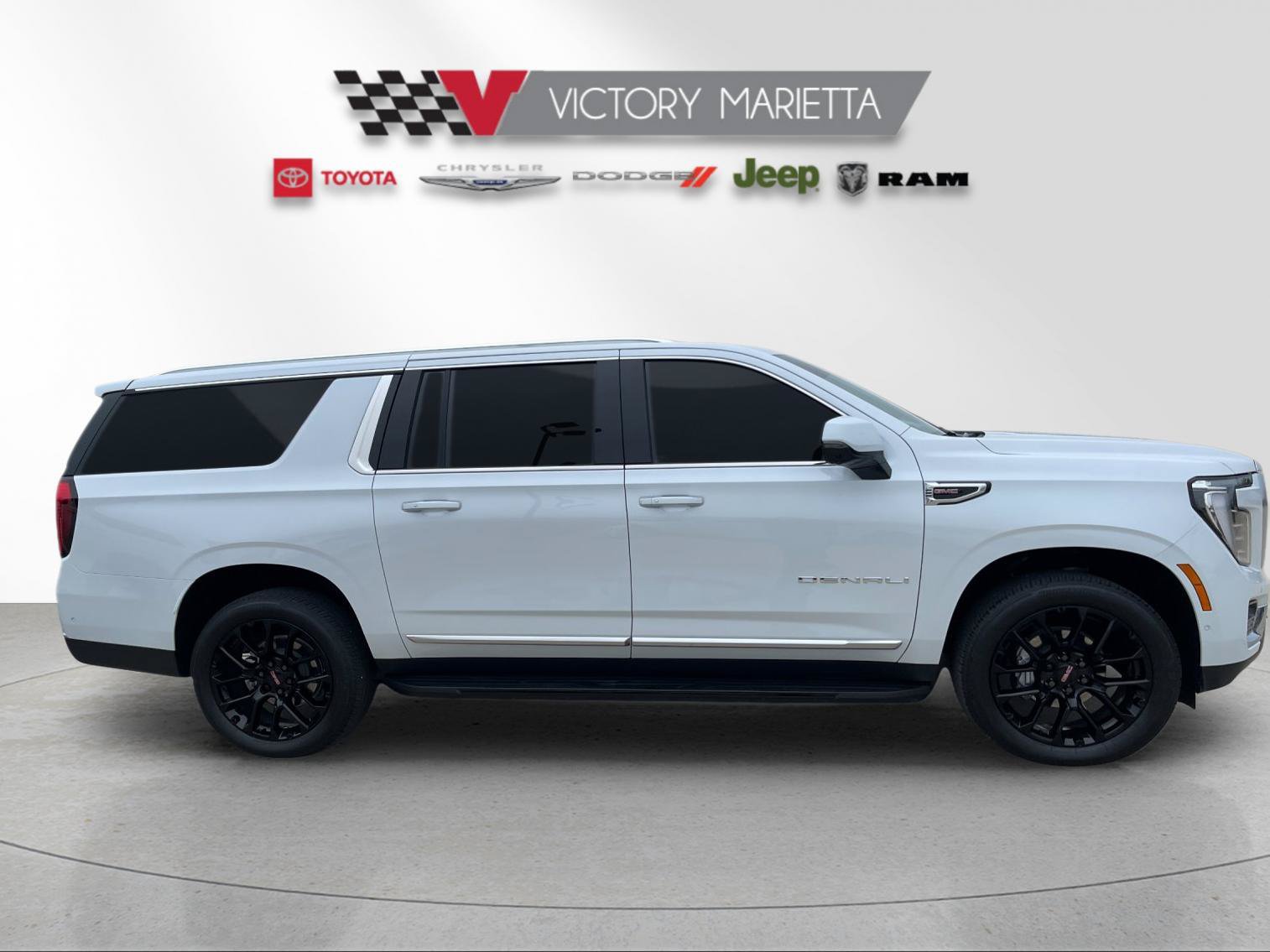 Used 2026 GMC Yukon XL Denali AWD/4WD image 6