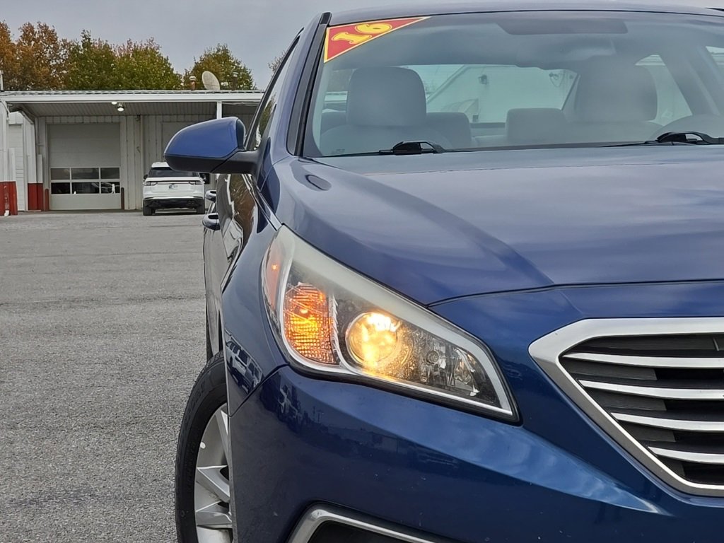 Used 2016 Hyundai Sonata SE image 9