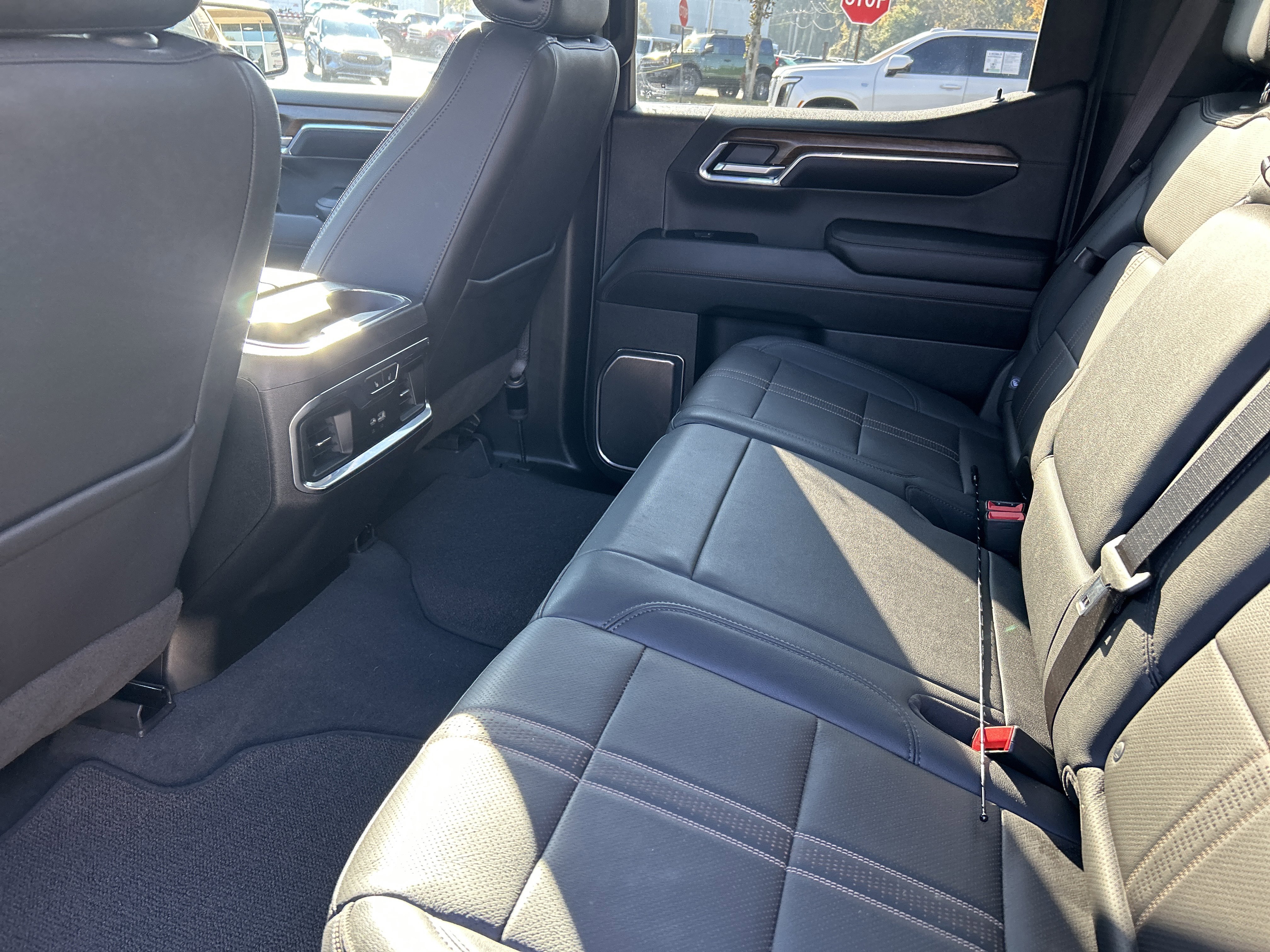 Used 2024 Chevrolet Silverado 1500 High Country w/ Z71 Off-Road Package image 19