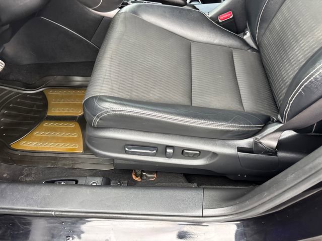 Used 2017 Honda Accord Sport image 7