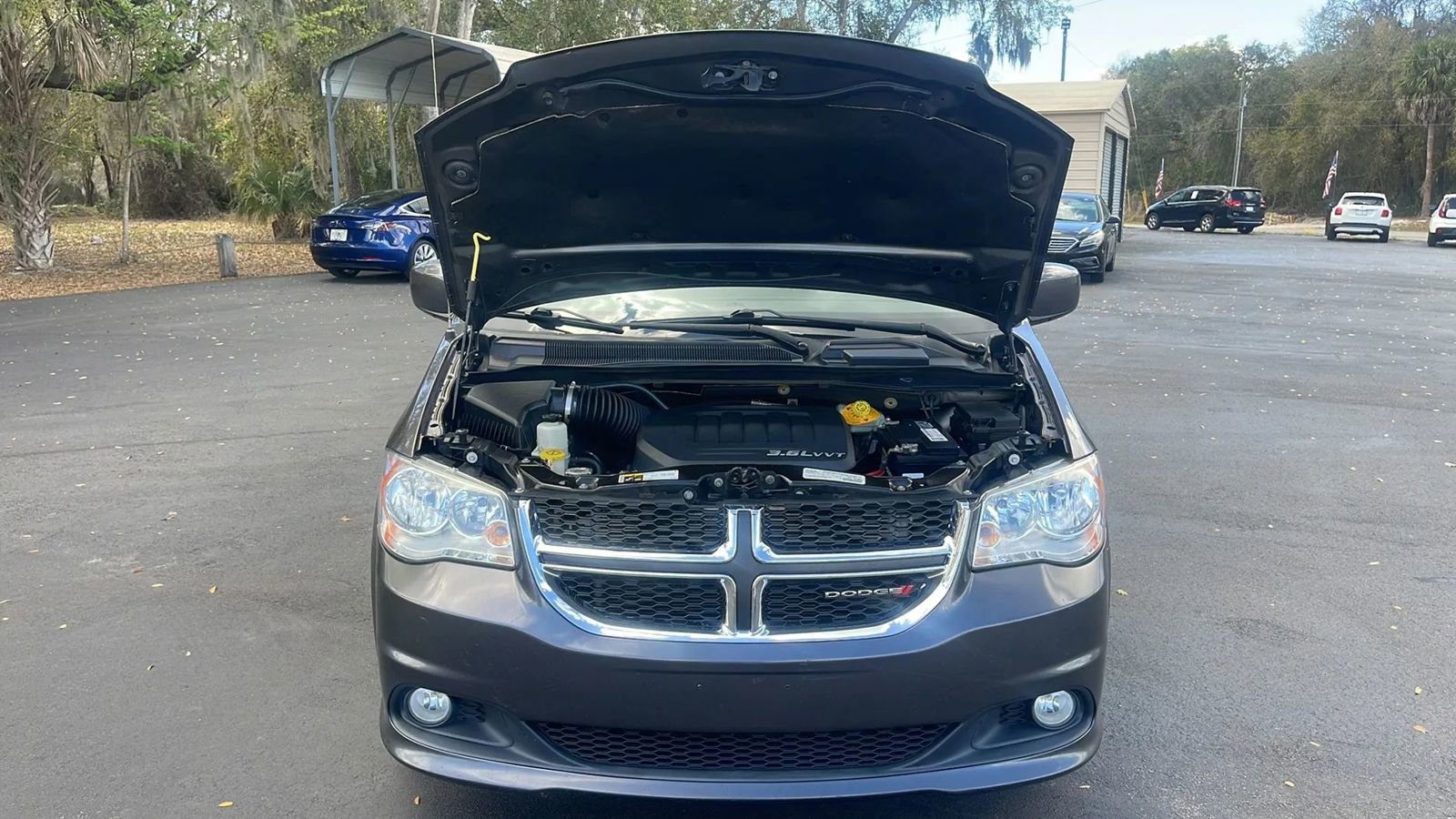 Used 2018 Dodge Grand Caravan SXT image 18