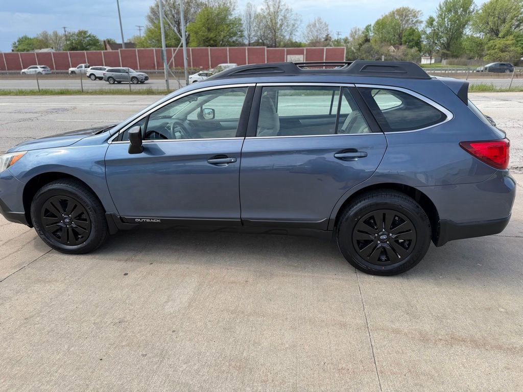 Used 2017 Subaru Outback 2.5i AWD/4WD image 8