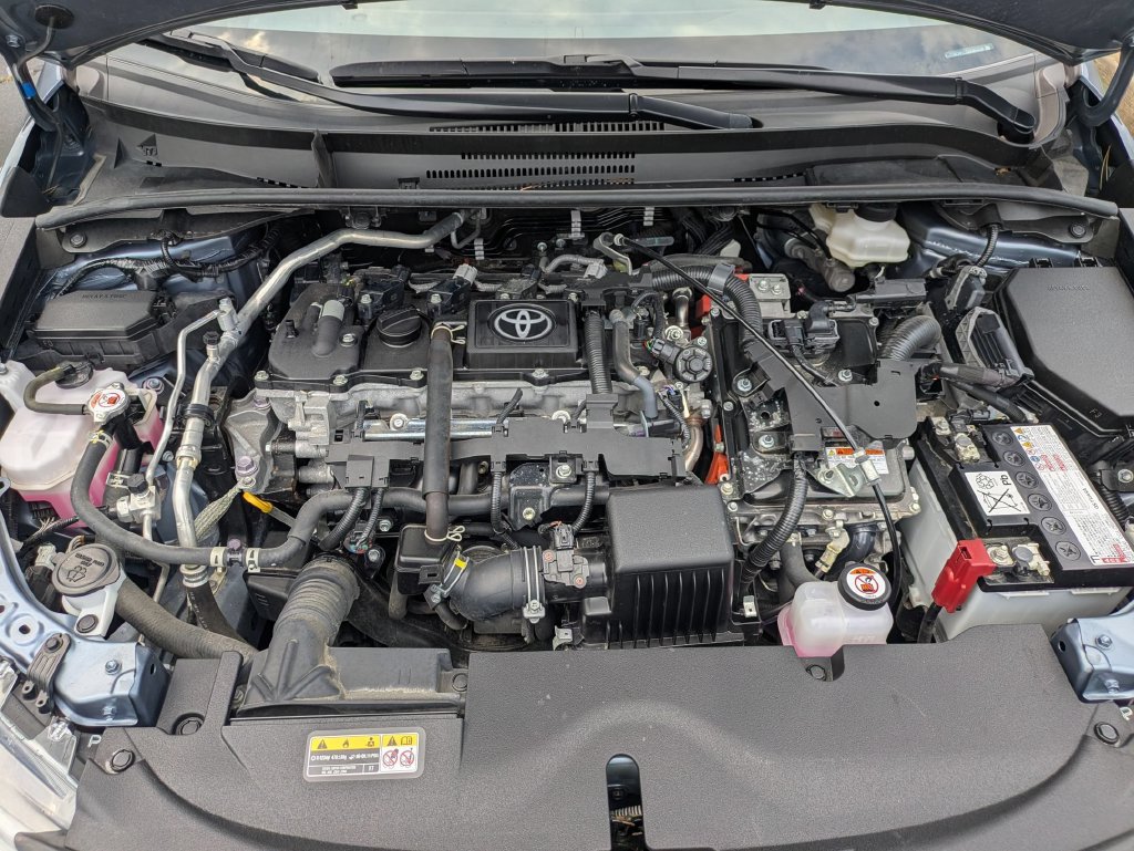 Used 2025 Toyota Corolla LE FWD image 33