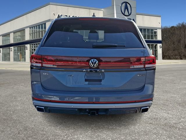 Used 2024 Volkswagen Atlas Peak Edition SEL image 5