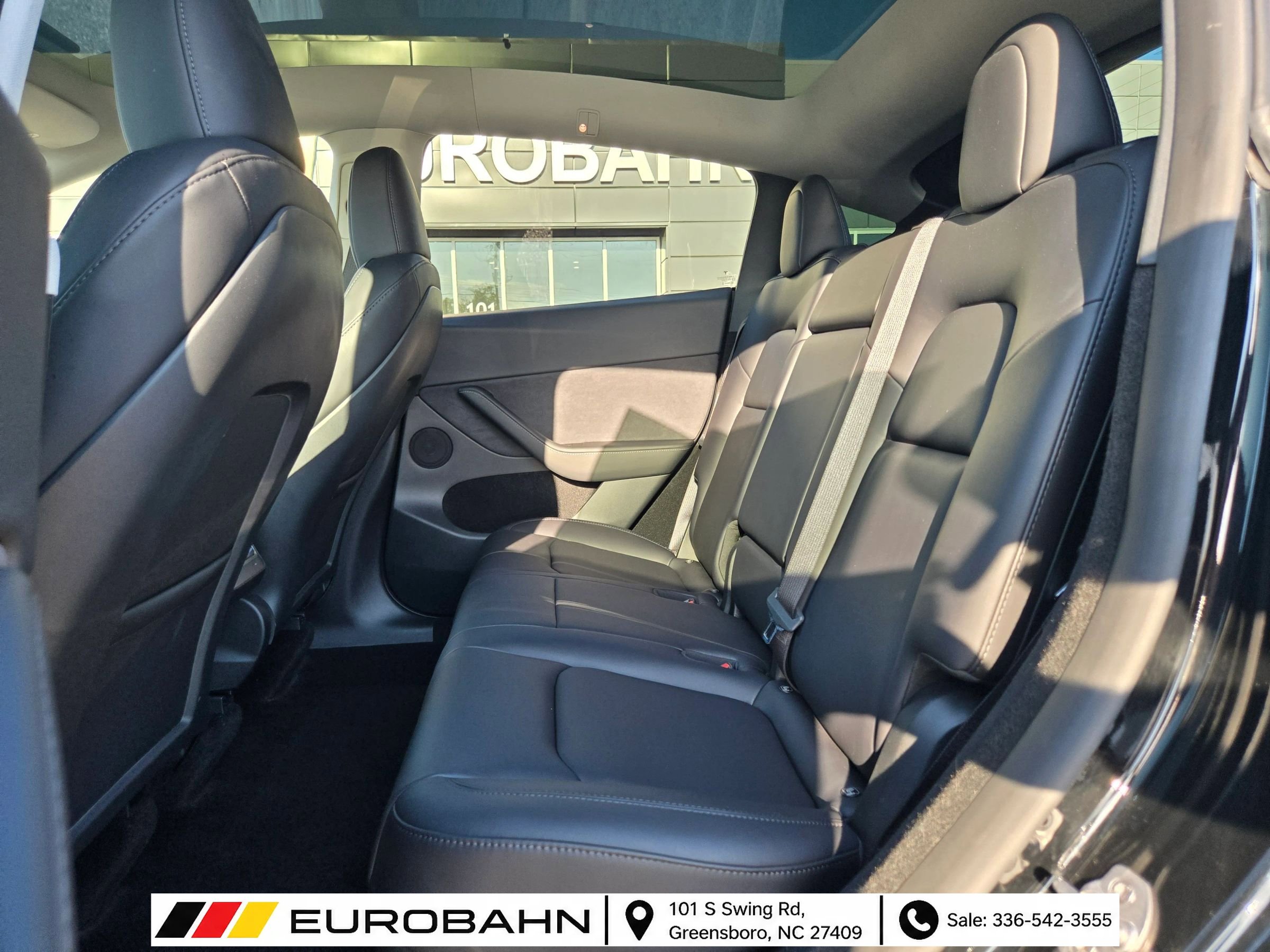 Used 2023 Tesla Model Y Performance AWD/4WD image 10