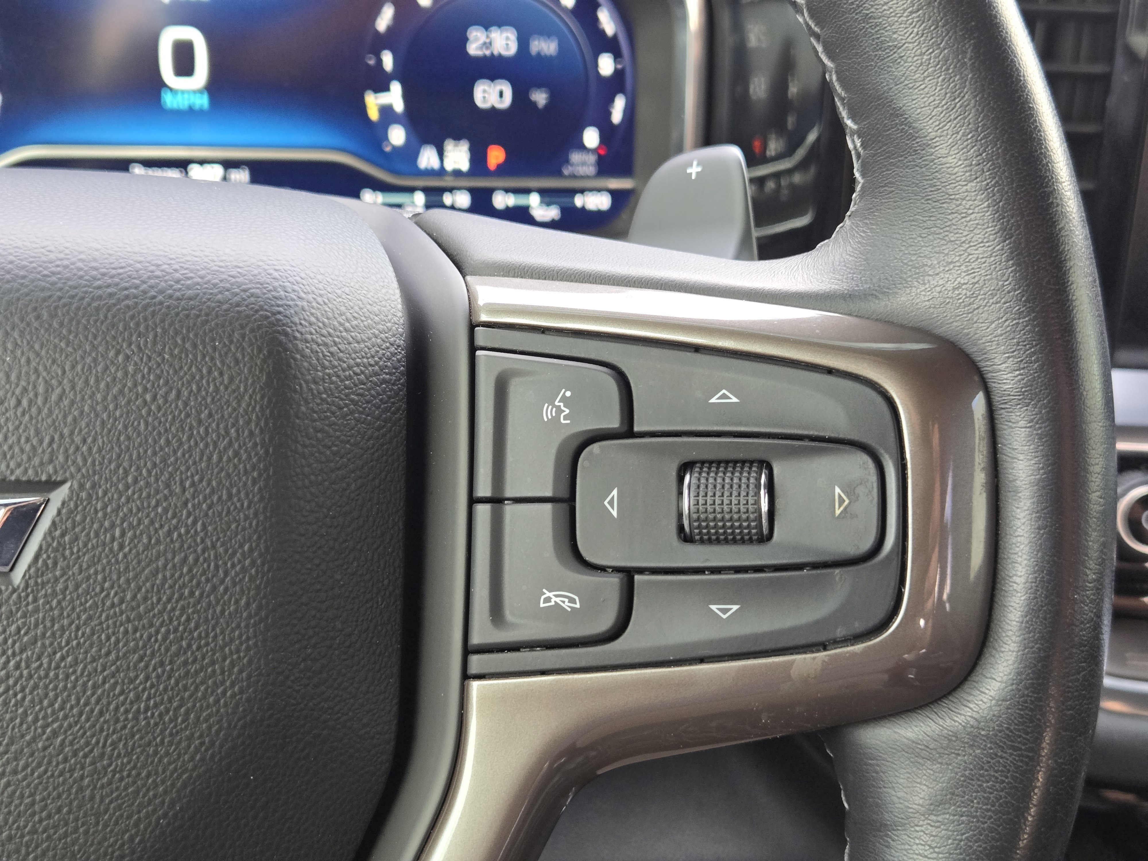 Used 2022 Chevrolet Silverado 1500 High Country w/ Technology Package image 31