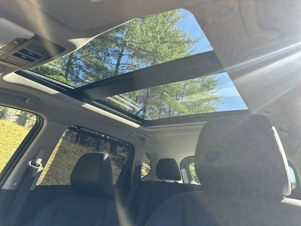 Used 2021 Nissan Rogue Platinum image 26