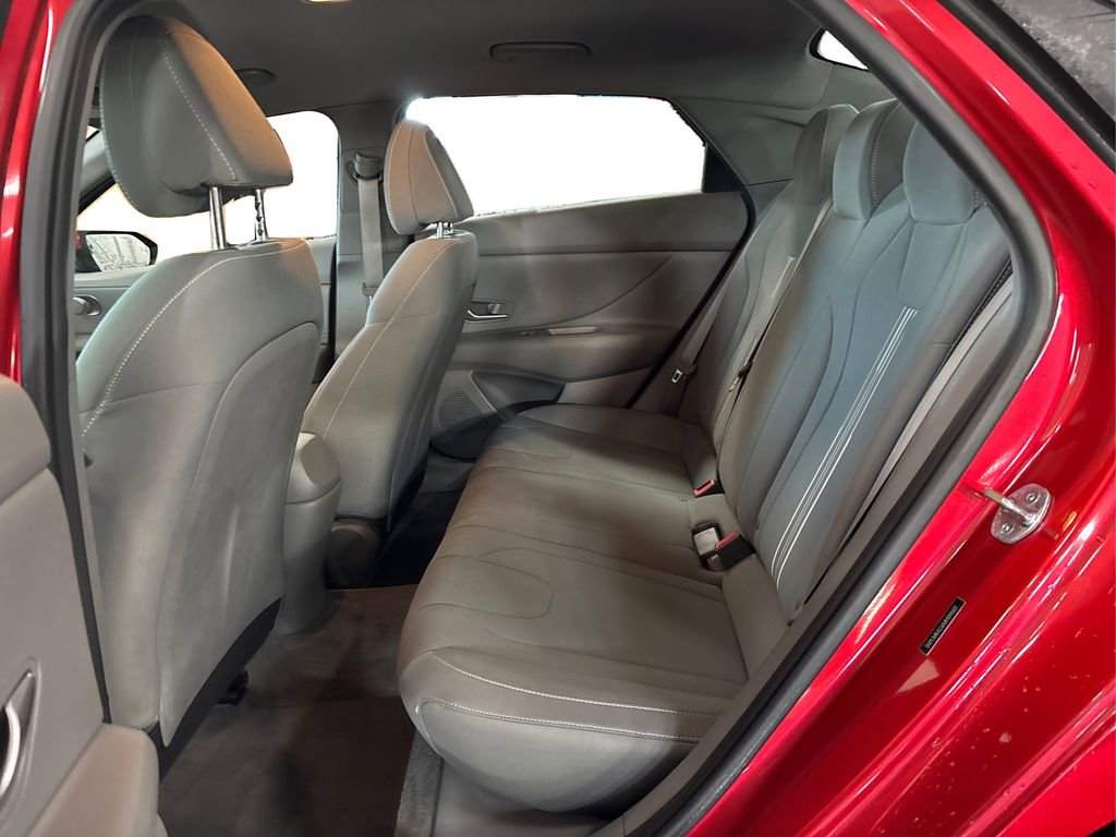 Used 2021 Hyundai Elantra SEL image 10