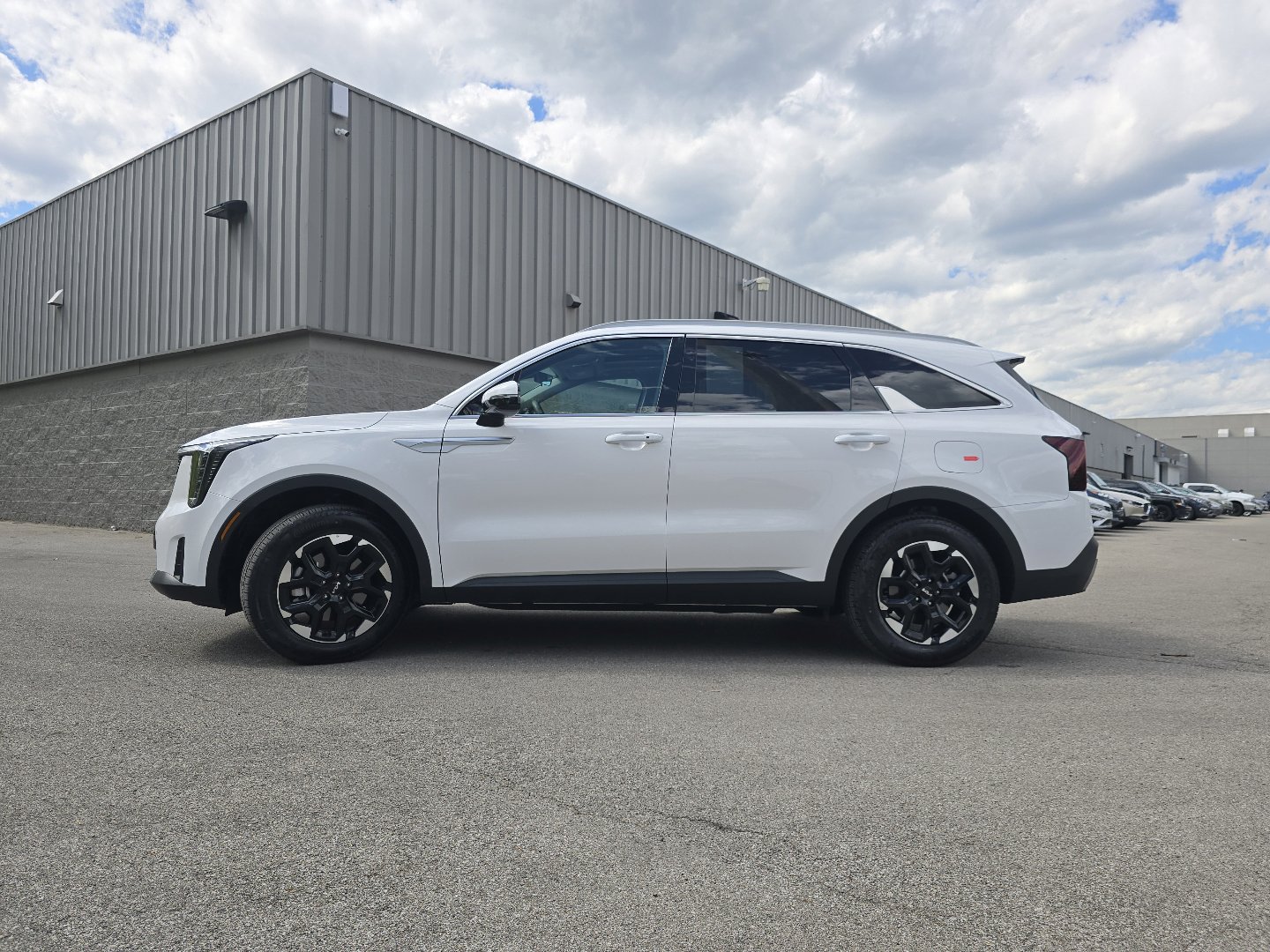 Used 2026 Kia Sorento S w/ S Panoramic Sunroof Package FWD image 13