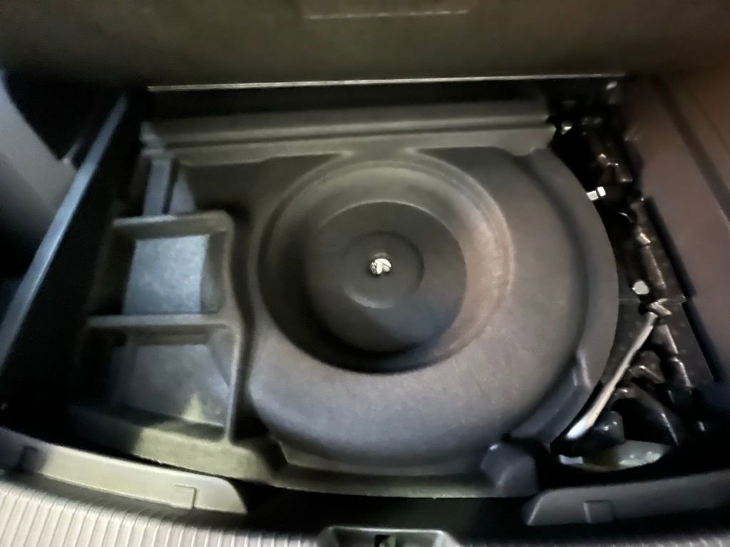 New 2026 Volkswagen Atlas Cross Sport SEL R-Line image 26