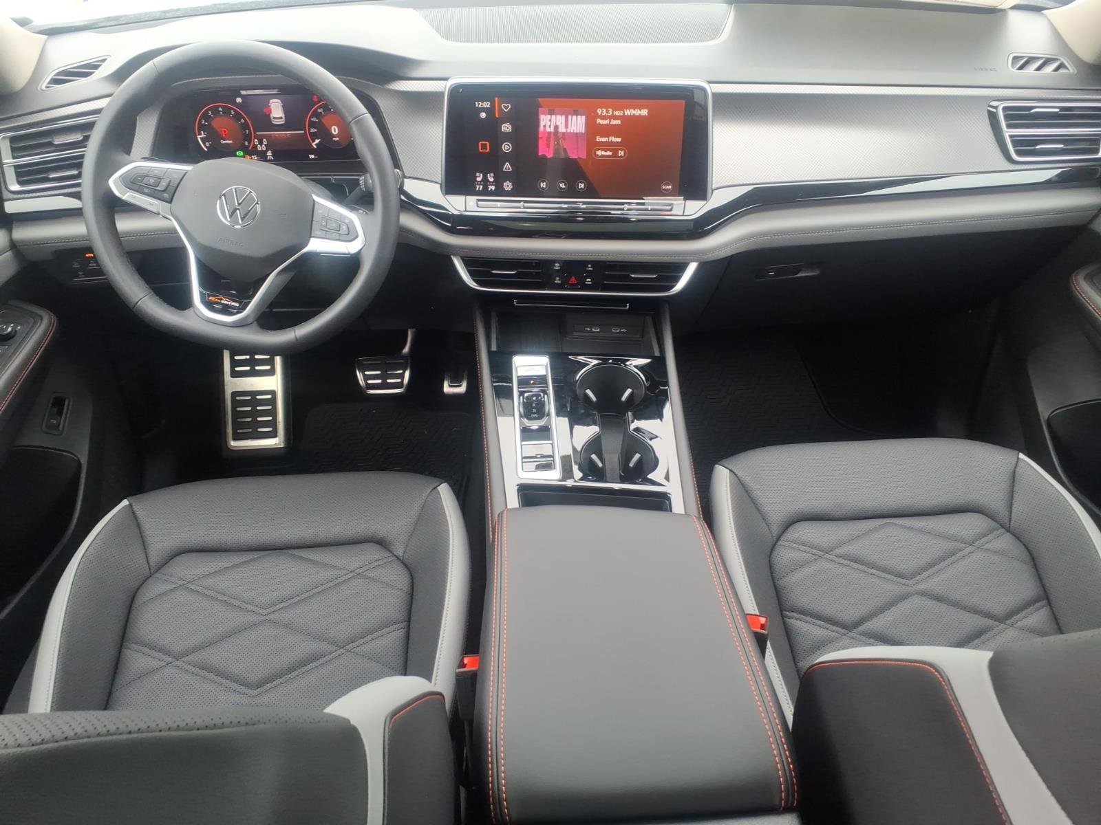 New 2026 Volkswagen Atlas Peak Edition image 10