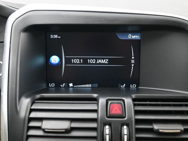 Used 2016 Volvo XC60 T6 w/ Proximity Package image 12