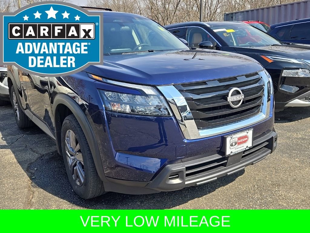Certified 2023 Nissan Pathfinder SV w/ SV Premium Package AWD/4WD image 2