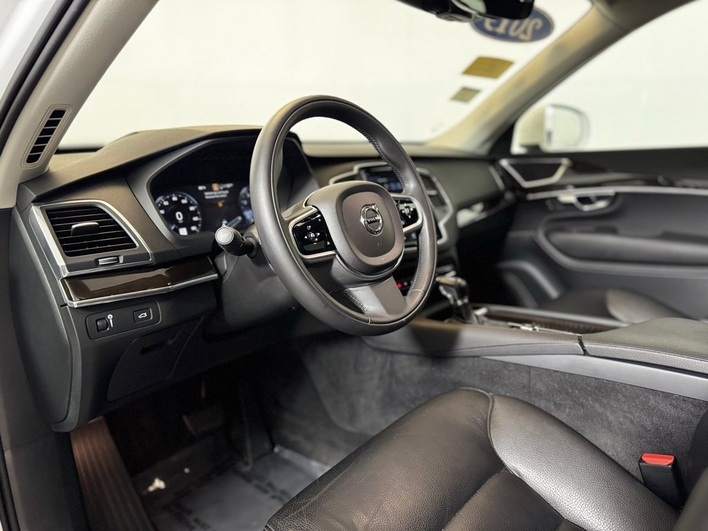 Used 2019 Volvo XC90 T6 Momentum w/ Advanced Package image 11