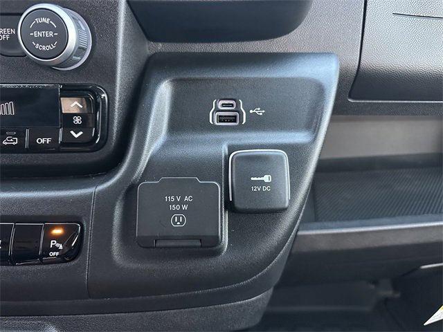 Used 2025 RAM ProMaster 2500 w/ Premium Convenience Group image 24