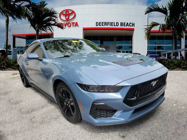 Used 2025 Ford Mustang GT RWD image 1